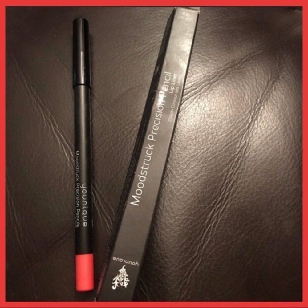 *30off3* NIB Younique Moodstruck Precision lip liner